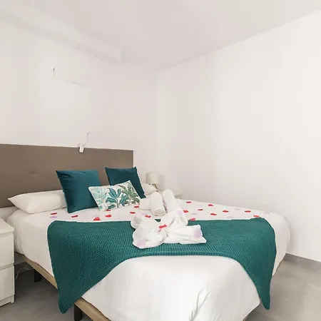 Home2book Quiet Retreat With Patio & Roof Access Lejlighed